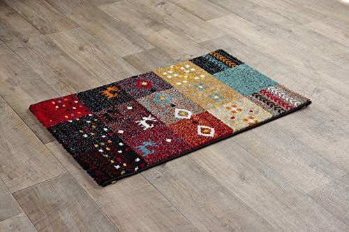 レッド 50×80cm サイズ:約50*80cm 商品の厚み:約11mm 原産国:トルコ製 素材:ポリプロピレン100% 112,000ノット ※フリーゼセット糸使用 パイル長約9mm この商品は洗え